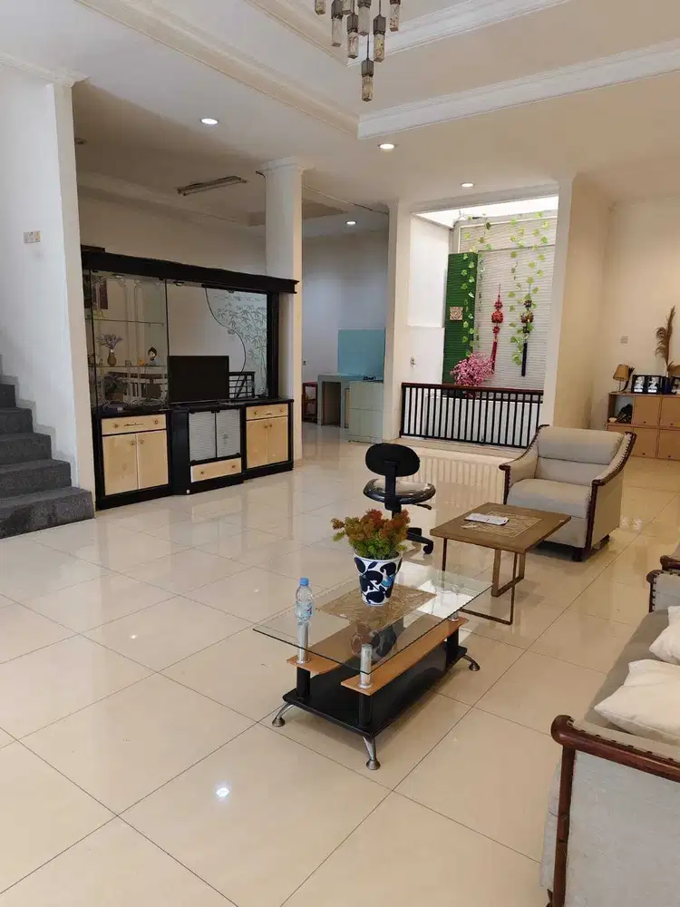 Disewakan segera rumah Sunter cocok utk online 3 lantai 9 x 18