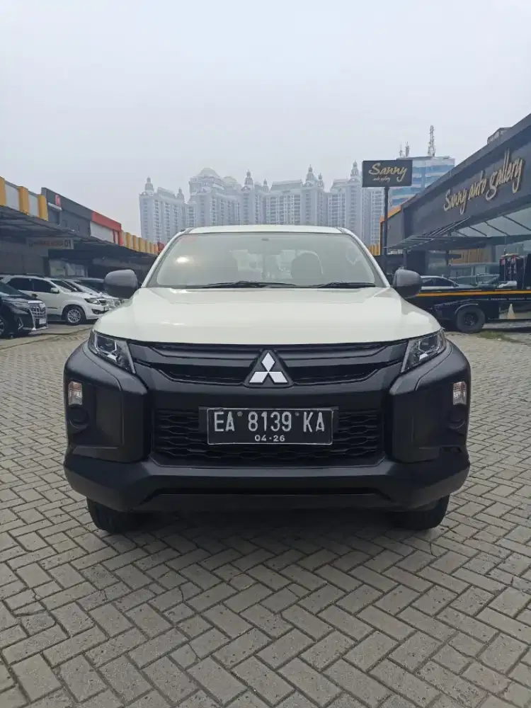Antik nih !!! Triton Hdx 4x4 2021 warna putih