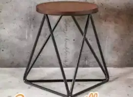 Kursi kayu kaki besi rangka segitiga second tinggi 40cm
