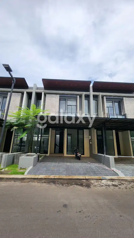 Rumah Baru Gress District 9 Citraland Surabaya 2 Lantai Hadap Utara