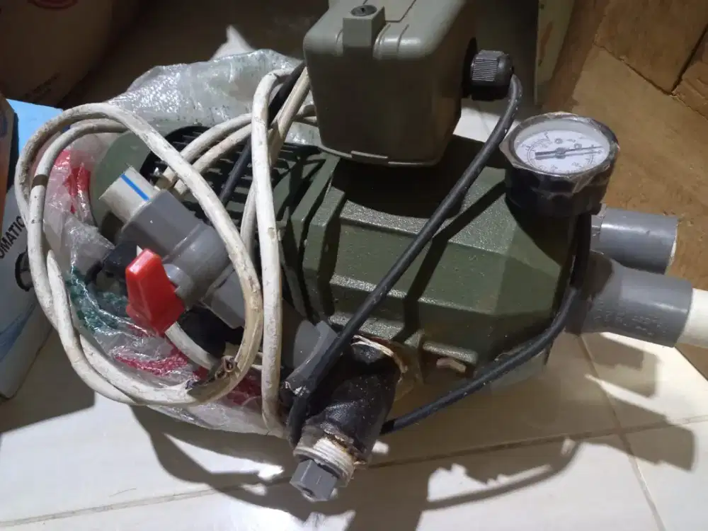 Jet pump second automatic