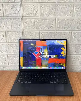 MacBook Air M2 2022 Apple M2 CPU 8 Core Ram 8GB SSD 256GB
