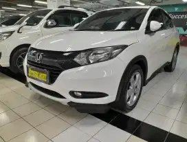 Honda HR-V  S  Automatic 2017 Putih