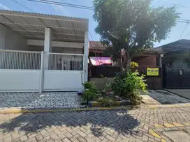 RUMAH DI KELURAHAN BANGKINGAN, LAKARSANTRI SURABAYA