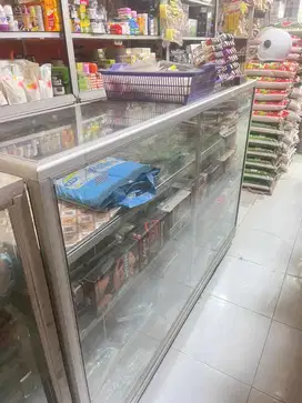 Dijual rak kaca