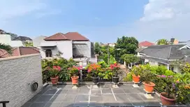 Rumah Cantik 2 Lantai di Kemang Pratama Bekasi