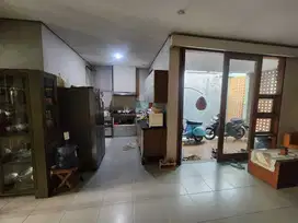 Dijual murah rumah Griya Loka BSD City