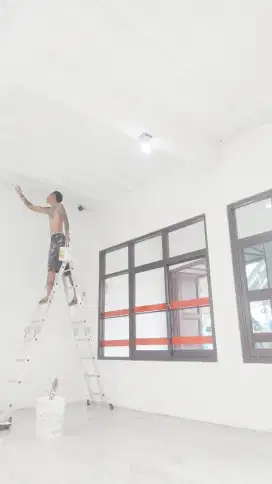 Tukang bangunan ahli