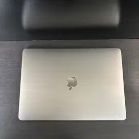 Macbook Pro Touchbar 2019 13 inch ibox RAM 8 GB | SSD 128 GB
