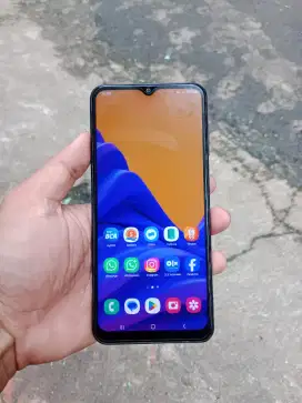 SAMSUNG A13 RAM 4+4/128GB (HP+CHARGER)
