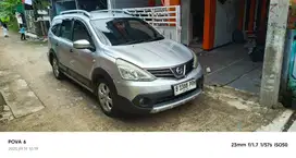 Nissan Grand livina 2014 Bensin