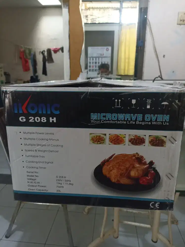 Microwave oven ikonic G 208 H