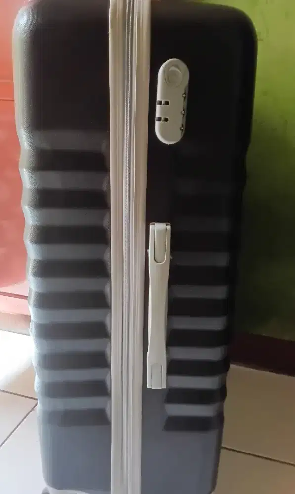 Travel Bag bekas