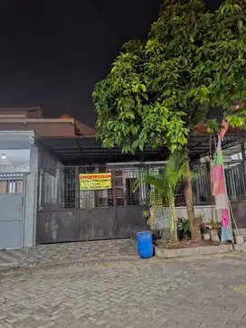 Disewakan rumah tinggal ada AC 25jt/tahun NEGO