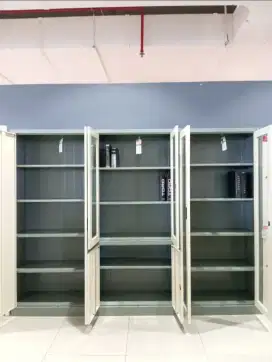 Dijual cepat lemari kabinet besi