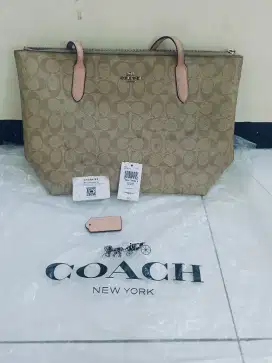 Preloved Coach SIG Zip Tote 4455
