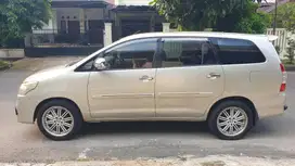 Toyota Kijang Innova 2009 Bensin