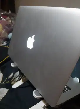 JUAL MACBOOK AIR LATE 2013 - INTEL I7 RAM 8GB SSD 256GB