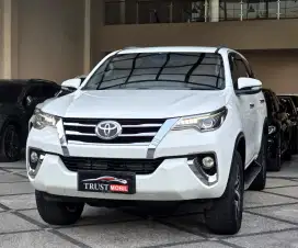 TOYOTA FORTUNER 2.4 VRZ DIESEL AUTOMATIC 2016 PUTIH