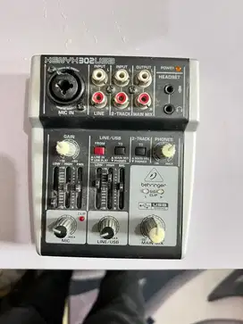 Behringer Xenyx 302USB – Audio Interface / Mixer USB