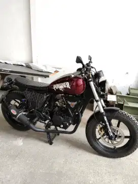 Motor Custom Scrambler Yamaha Byson