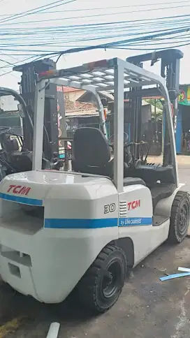 Forklift TCM 3 Ton,Matic,Tiang 4 Meter,Mesin Isuzu C240,Tahun 2020