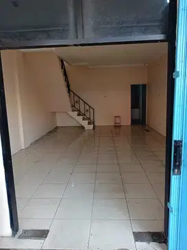 Disewa Ruko Siap Pakai di Boulevar Hijau – Cocok untuk Usaha!