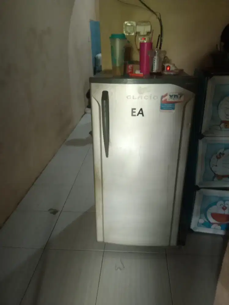 Kulkas 1 pintu merk gracio