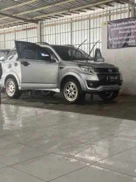 Terios r matic 2015