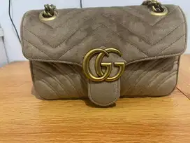 Gucci mulus nego