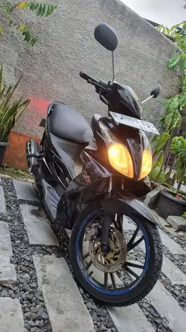 Suzuki Skywave 125 Night Rider (NR)
