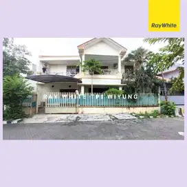 Dijual rumah darmo permai selatan surabaya