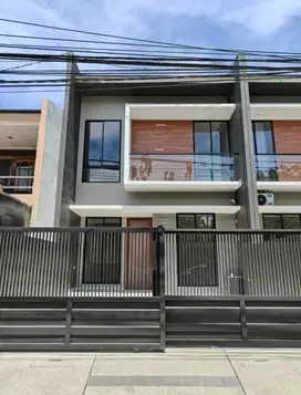 Rumah Kutisari Indah Baru Gress‼️