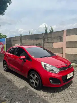 KIA RIO AT 2013