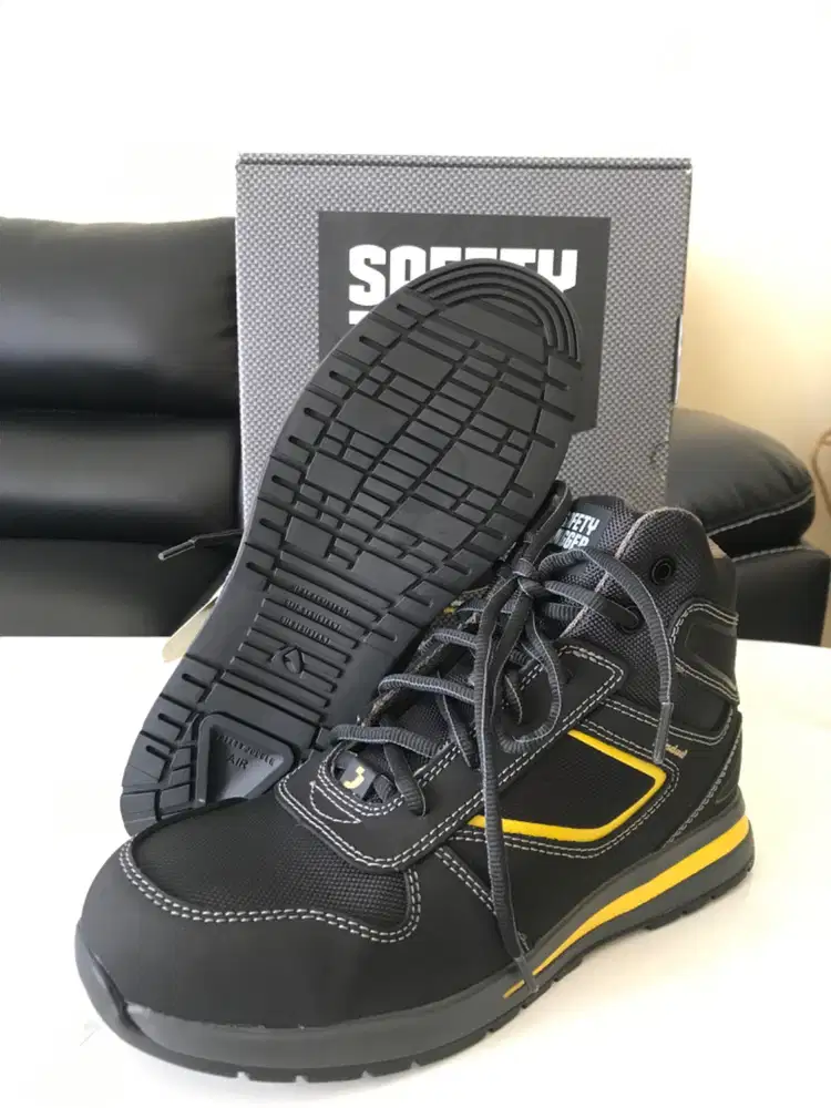 Sepatu Safety Jogger Speedy S3 SRC