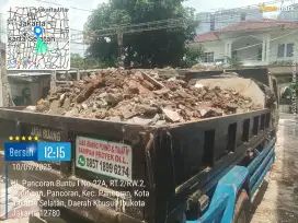 Jasa buang puing dan buang sampah