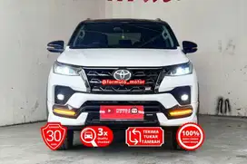 Toyota Fortuner VRZ TRD 2.4 AT diesel 2020 Putih Matic solar New grill
