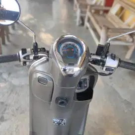 Honda Scoopy 2023 prestige