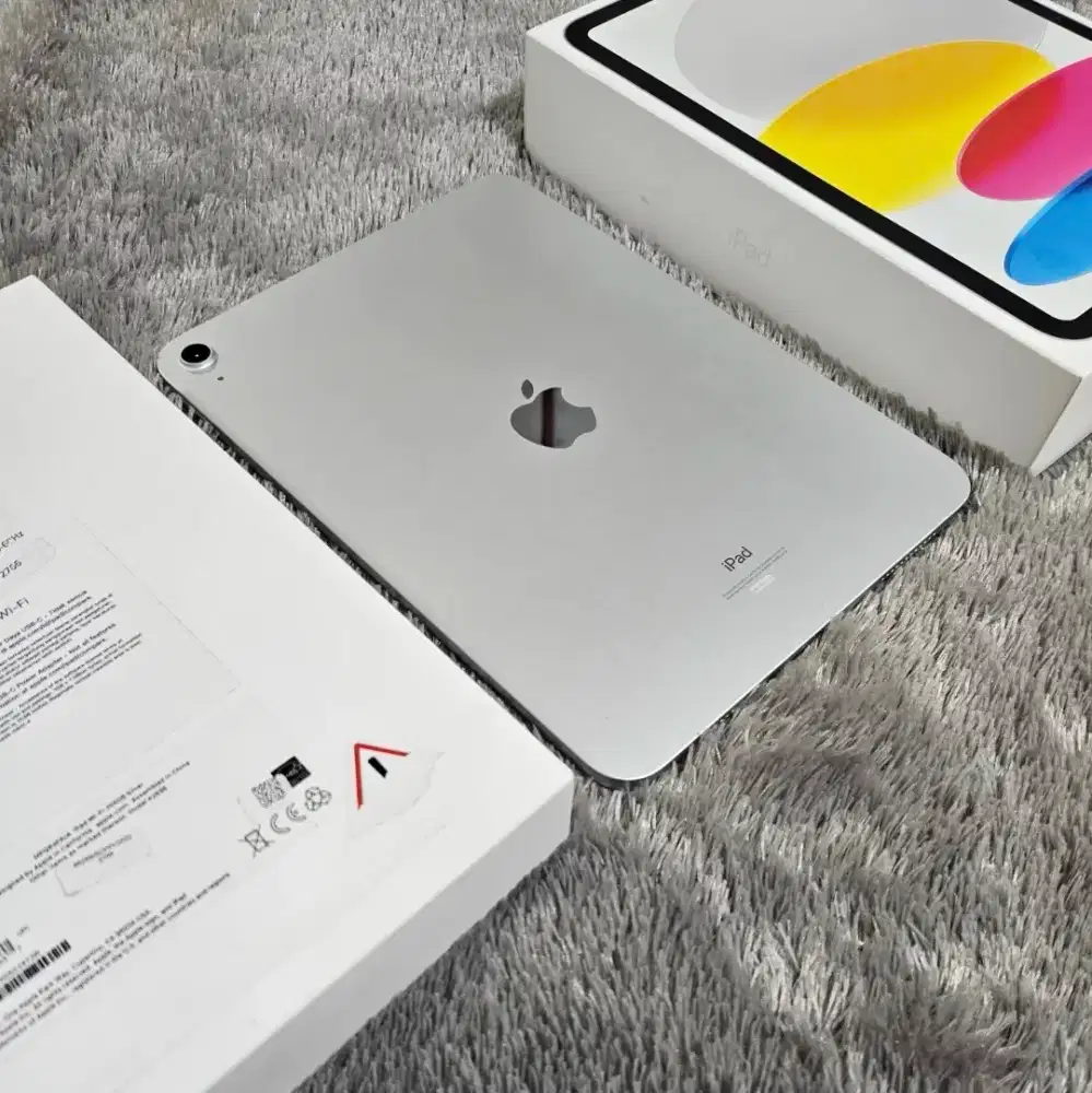 Ipad 10 256Gb Silver garansi resmi IBOX