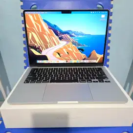 MACBOOK AIR M2 2022 Resmi Garansi Aktif RAM 8GB SSD 256GB 13inch iBox