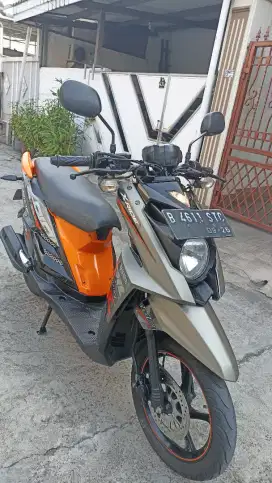Yamaha X-Ride tahun 2016.