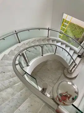 Dijual Rumah Cantik Siap Huni di Taman Beverly Golf Lippo Village