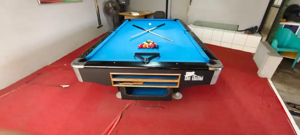 Dijual Meja Billyard merk Debelle 9 fit