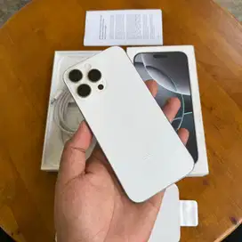 iPhone 16 Pro Max 256GB White Titanium  Mulus Garansi iBox 11 Bulan