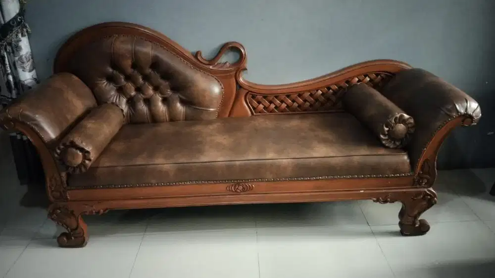 Sofa kulit kayu jati