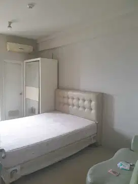 Sewa Apartemen grand emerald studio per 3bulan furnished lt 20