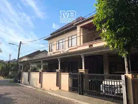 Dijual Cepat Rumah Hoek 2 Lantai dkt Aeon Mall di Tj.Barat Jaksel