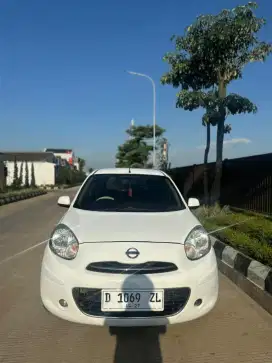 Nissa March Putih 1.2 AT 2012