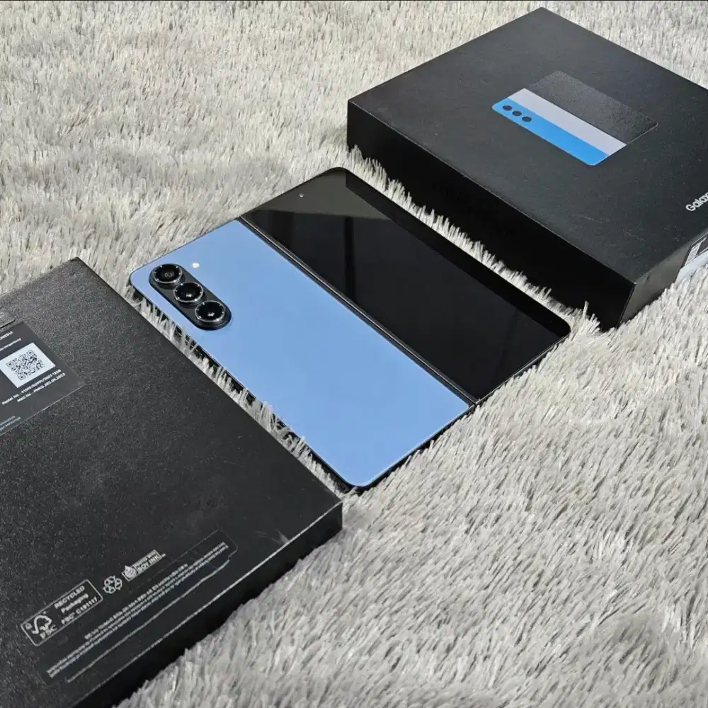 Samsung Galaxy Z Fold 5 Blue 512Gb like new
