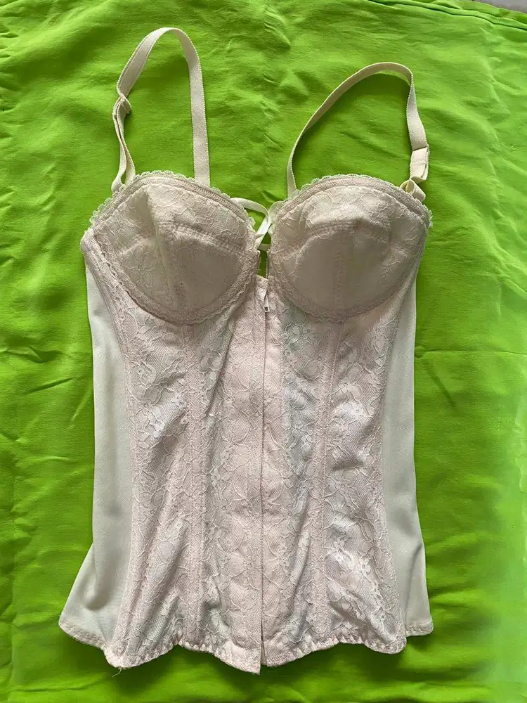 TRIUMPH - KORSET/ LONGTORSO – SIZE 34 – PRELOVED